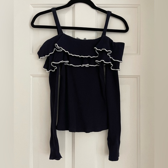 Revolve Top - Picture 5 of 6